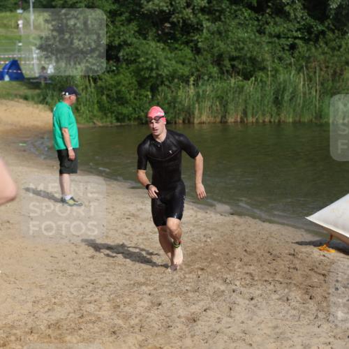 21.06.2026 - 29. Vierlanden-Triathlon Andreas Tolksdorf http://msf.ph/oto/9853480 21.06.2026 08:40:12 Schwimmen 51, 55, 78, 109 meine-sportfotos.de