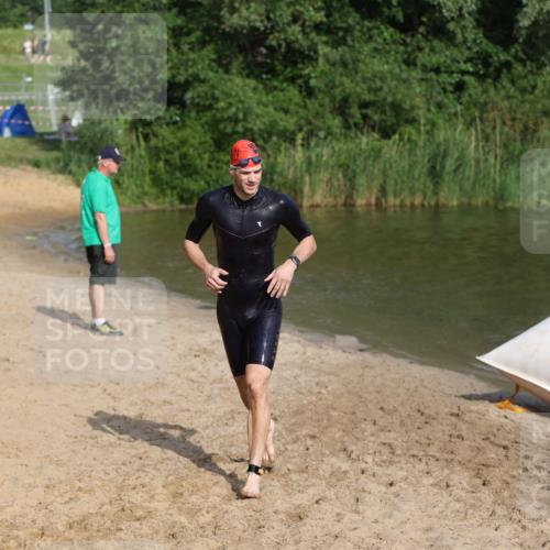 21.06.2026 - 29. Vierlanden-Triathlon Andreas Tolksdorf http://msf.ph/oto/9853489 21.06.2026 08:40:20 Schwimmen 51 meine-sportfotos.de