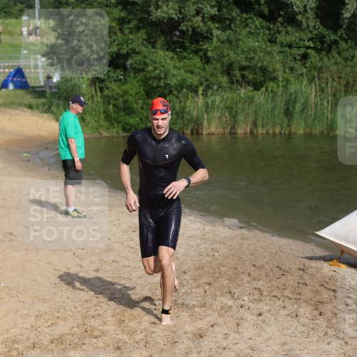 21.06.2026 - 29. Vierlanden-Triathlon Andreas Tolksdorf http://msf.ph/oto/9853490 21.06.2026 08:40:20 Schwimmen 51 meine-sportfotos.de