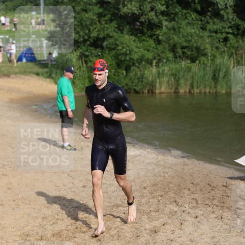 21.06.2026 - 29. Vierlanden-Triathlon Andreas Tolksdorf http://msf.ph/oto/9853493 21.06.2026 08:40:20 Schwimmen 51 meine-sportfotos.de