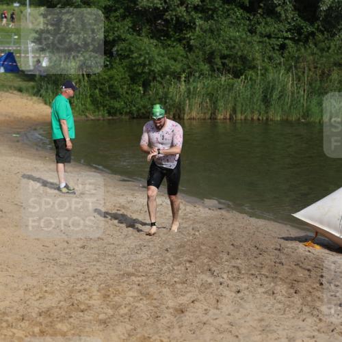 21.06.2026 - 29. Vierlanden-Triathlon Andreas Tolksdorf http://msf.ph/oto/9853501 21.06.2026 08:40:44 Schwimmen 18, 164 meine-sportfotos.de