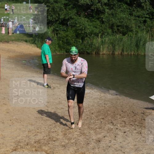 21.06.2026 - 29. Vierlanden-Triathlon Andreas Tolksdorf http://msf.ph/oto/9853507 21.06.2026 08:40:46 Schwimmen 18, 164 meine-sportfotos.de