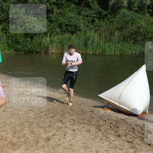 21.06.2026 - 29. Vierlanden-Triathlon Andreas Tolksdorf http://msf.ph/oto/9853509 21.06.2026 08:40:49 Schwimmen 18, 164 meine-sportfotos.de
