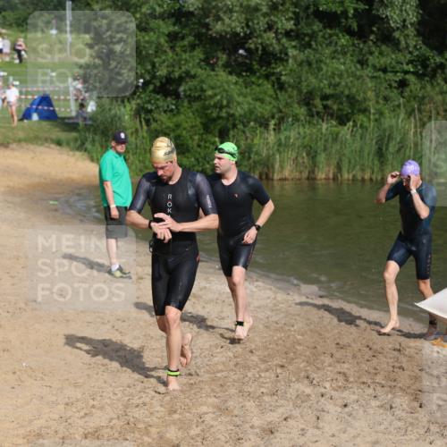 21.06.2026 - 29. Vierlanden-Triathlon Andreas Tolksdorf http://msf.ph/oto/9853530 21.06.2026 08:41:01 Schwimmen 99, 129, 132 meine-sportfotos.de