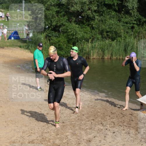 21.06.2026 - 29. Vierlanden-Triathlon Andreas Tolksdorf http://msf.ph/oto/9853531 21.06.2026 08:41:01 Schwimmen 99, 129, 132 meine-sportfotos.de
