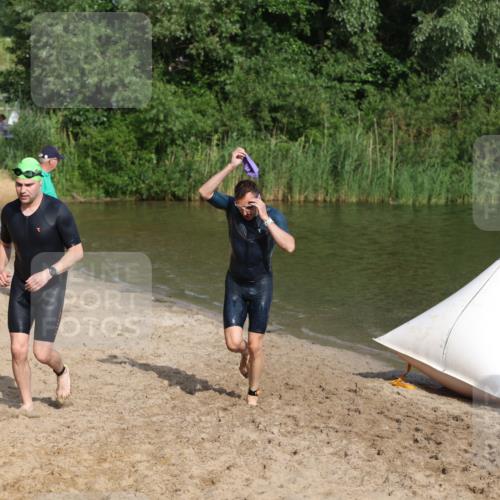 21.06.2026 - 29. Vierlanden-Triathlon Andreas Tolksdorf http://msf.ph/oto/9853540 21.06.2026 08:41:02 Schwimmen 99, 129, 132 meine-sportfotos.de