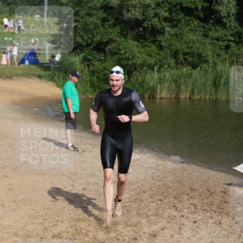 21.06.2026 - 29. Vierlanden-Triathlon Andreas Tolksdorf http://msf.ph/oto/9853563 21.06.2026 08:41:20 Schwimmen 14, 145 meine-sportfotos.de