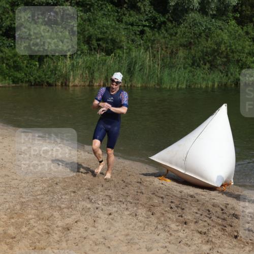21.06.2026 - 29. Vierlanden-Triathlon Andreas Tolksdorf http://msf.ph/oto/9853565 21.06.2026 08:41:23 Schwimmen 14, 145 meine-sportfotos.de