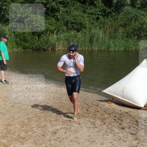 21.06.2026 - 29. Vierlanden-Triathlon Andreas Tolksdorf http://msf.ph/oto/9853599 21.06.2026 08:42:00 Schwimmen 38, 62, 67 meine-sportfotos.de