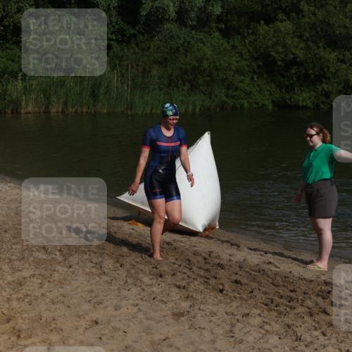 21.06.2026 - 29. Vierlanden-Triathlon Andreas Tolksdorf http://msf.ph/oto/9853603 21.06.2026 08:42:07 Schwimmen  meine-sportfotos.de