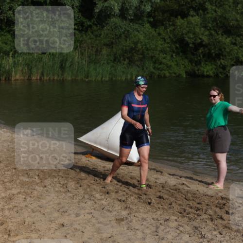 21.06.2026 - 29. Vierlanden-Triathlon Andreas Tolksdorf http://msf.ph/oto/9853608 21.06.2026 08:42:07 Schwimmen  meine-sportfotos.de