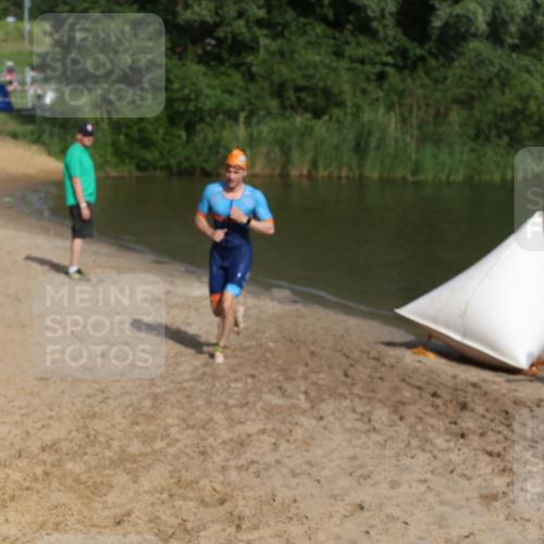 21.06.2026 - 29. Vierlanden-Triathlon Andreas Tolksdorf http://msf.ph/oto/9853609 21.06.2026 08:42:27 Schwimmen 43, 148 meine-sportfotos.de
