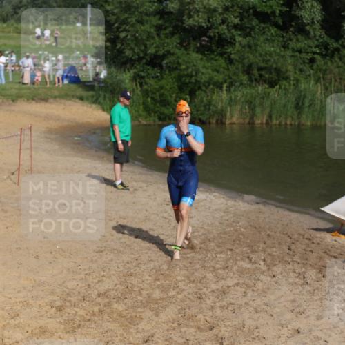 21.06.2026 - 29. Vierlanden-Triathlon Andreas Tolksdorf http://msf.ph/oto/9853616 21.06.2026 08:42:27 Schwimmen 43, 148 meine-sportfotos.de