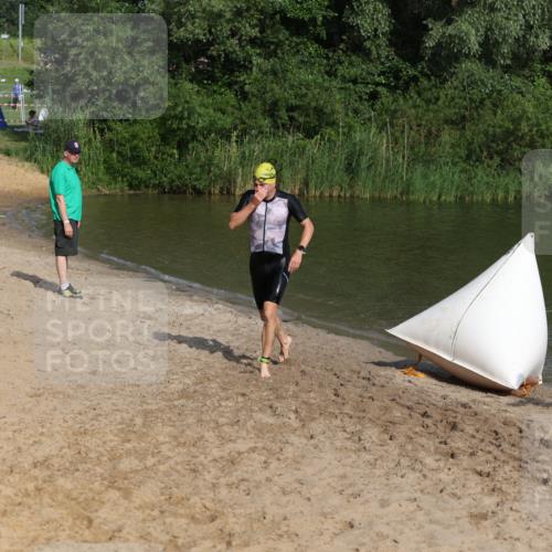 21.06.2026 - 29. Vierlanden-Triathlon Andreas Tolksdorf http://msf.ph/oto/9853625 21.06.2026 08:42:34 Schwimmen 148, 193, 210 meine-sportfotos.de