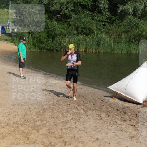 21.06.2026 - 29. Vierlanden-Triathlon Andreas Tolksdorf http://msf.ph/oto/9853627 21.06.2026 08:42:34 Schwimmen 148, 193, 210 meine-sportfotos.de
