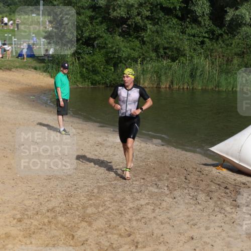 21.06.2026 - 29. Vierlanden-Triathlon Andreas Tolksdorf http://msf.ph/oto/9853634 21.06.2026 08:42:35 Schwimmen 148, 193, 210 meine-sportfotos.de