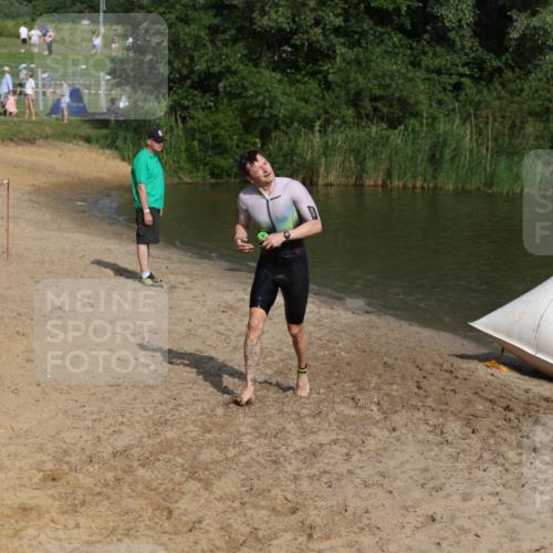 21.06.2026 - 29. Vierlanden-Triathlon Andreas Tolksdorf http://msf.ph/oto/9853640 21.06.2026 08:42:40 Schwimmen 27, 148, 193, 210 meine-sportfotos.de