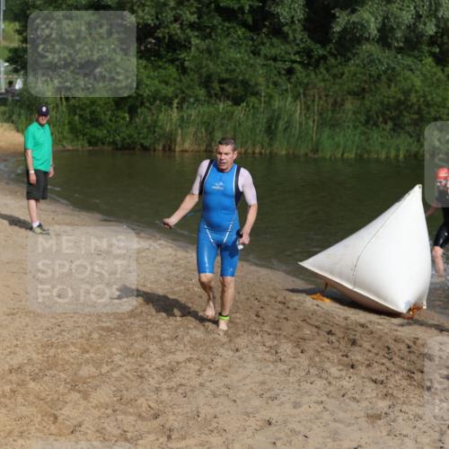 21.06.2026 - 29. Vierlanden-Triathlon Andreas Tolksdorf http://msf.ph/oto/9853647 21.06.2026 08:42:44 Schwimmen 27, 193, 210 meine-sportfotos.de