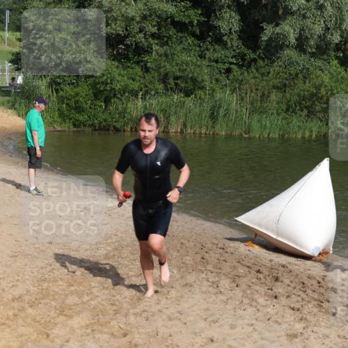 21.06.2026 - 29. Vierlanden-Triathlon Andreas Tolksdorf http://msf.ph/oto/9853657 21.06.2026 08:42:48 Schwimmen 27, 210 meine-sportfotos.de