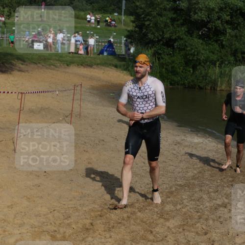 21.06.2026 - 29. Vierlanden-Triathlon Andreas Tolksdorf http://msf.ph/oto/9853679 21.06.2026 08:43:39 Schwimmen 42, 44, 88, 108, 154, 197 meine-sportfotos.de