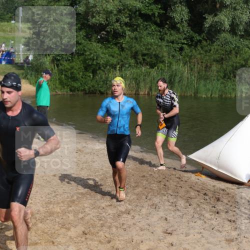 21.06.2026 - 29. Vierlanden-Triathlon Andreas Tolksdorf http://msf.ph/oto/9853701 21.06.2026 08:43:41 Schwimmen 42, 44, 88, 108, 154, 197 meine-sportfotos.de