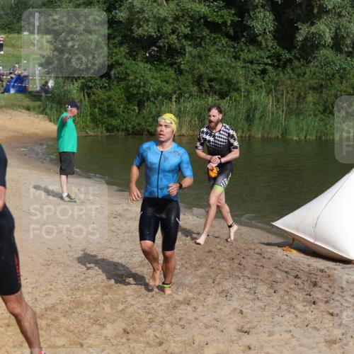 21.06.2026 - 29. Vierlanden-Triathlon Andreas Tolksdorf http://msf.ph/oto/9853704 21.06.2026 08:43:42 Schwimmen 42, 44, 88, 108, 154, 197 meine-sportfotos.de