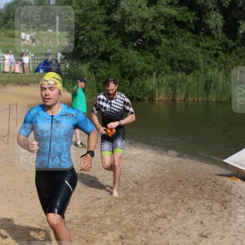 21.06.2026 - 29. Vierlanden-Triathlon Andreas Tolksdorf http://msf.ph/oto/9853710 21.06.2026 08:43:43 Schwimmen 44, 88, 108, 154, 197, 1355 meine-sportfotos.de