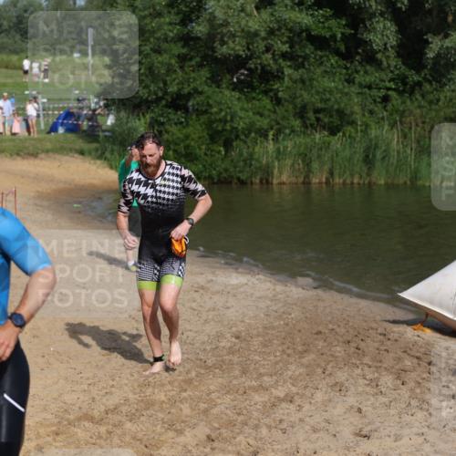 21.06.2026 - 29. Vierlanden-Triathlon Andreas Tolksdorf http://msf.ph/oto/9853715 21.06.2026 08:43:44 Schwimmen 44, 88, 108, 154, 197, 1355 meine-sportfotos.de