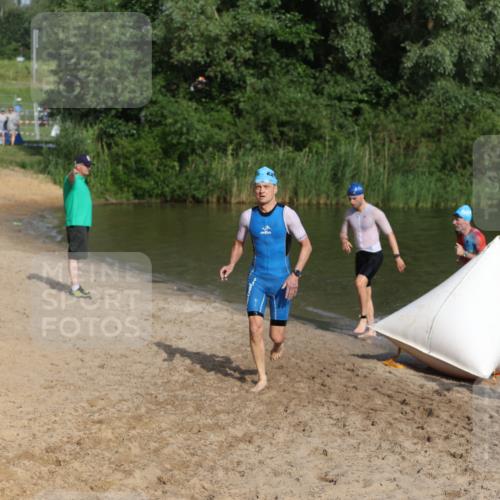 21.06.2026 - 29. Vierlanden-Triathlon Andreas Tolksdorf http://msf.ph/oto/9853719 21.06.2026 08:43:47 Schwimmen 44, 112, 154, 197, 1355 meine-sportfotos.de