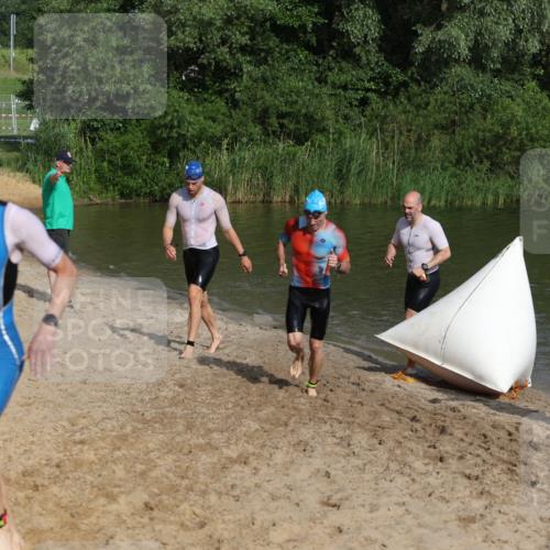 21.06.2026 - 29. Vierlanden-Triathlon Andreas Tolksdorf http://msf.ph/oto/9853729 21.06.2026 08:43:49 Schwimmen 112, 154, 197, 1355 meine-sportfotos.de