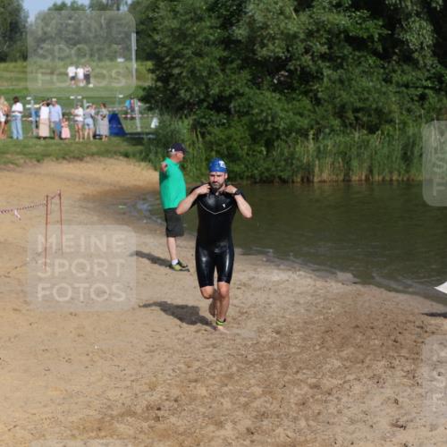 21.06.2026 - 29. Vierlanden-Triathlon Andreas Tolksdorf http://msf.ph/oto/9853755 21.06.2026 08:44:12 Schwimmen 4, 29, 34, 202 meine-sportfotos.de