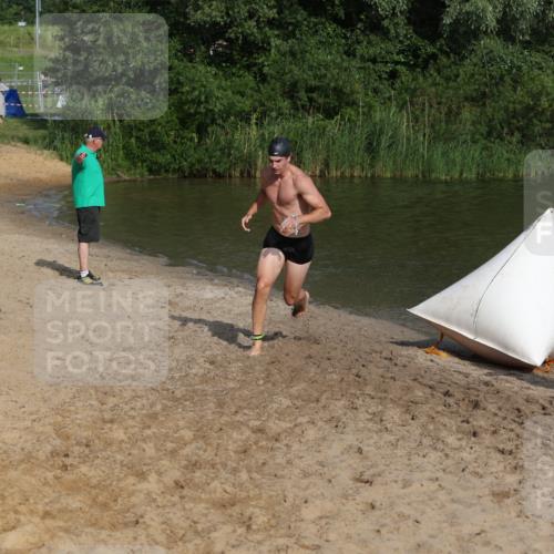 21.06.2026 - 29. Vierlanden-Triathlon Andreas Tolksdorf http://msf.ph/oto/9853761 21.06.2026 08:44:17 Schwimmen 34, 202 meine-sportfotos.de