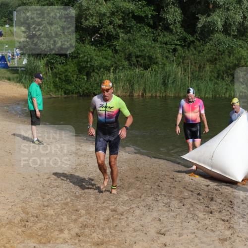 21.06.2026 - 29. Vierlanden-Triathlon Andreas Tolksdorf http://msf.ph/oto/9853781 21.06.2026 08:44:23 Schwimmen 142, 196, 202 meine-sportfotos.de