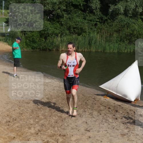 21.06.2026 - 29. Vierlanden-Triathlon Andreas Tolksdorf http://msf.ph/oto/9853832 21.06.2026 08:44:42 Schwimmen 39, 104, 160, 184 meine-sportfotos.de