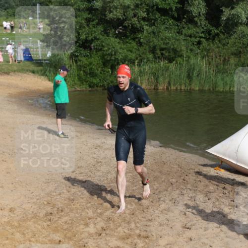 21.06.2026 - 29. Vierlanden-Triathlon Andreas Tolksdorf http://msf.ph/oto/9853836 21.06.2026 08:44:47 Schwimmen 104, 160, 184 meine-sportfotos.de
