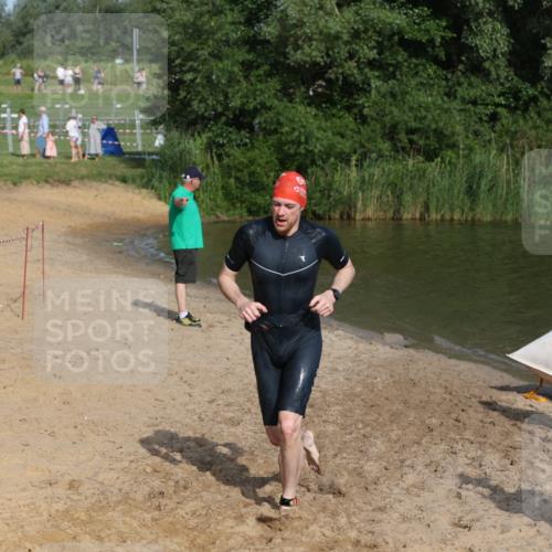 21.06.2026 - 29. Vierlanden-Triathlon Andreas Tolksdorf http://msf.ph/oto/9853841 21.06.2026 08:44:47 Schwimmen 104, 160, 184 meine-sportfotos.de