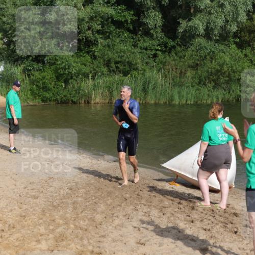 21.06.2026 - 29. Vierlanden-Triathlon Andreas Tolksdorf http://msf.ph/oto/9853845 21.06.2026 08:44:50 Schwimmen 104, 184 meine-sportfotos.de