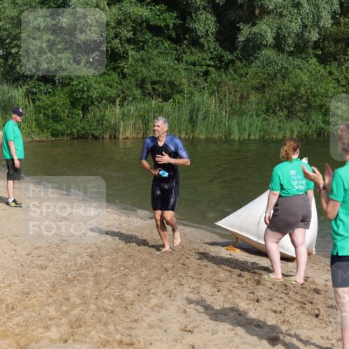 21.06.2026 - 29. Vierlanden-Triathlon Andreas Tolksdorf http://msf.ph/oto/9853847 21.06.2026 08:44:51 Schwimmen 184 meine-sportfotos.de