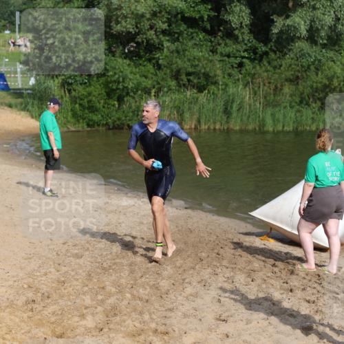 21.06.2026 - 29. Vierlanden-Triathlon Andreas Tolksdorf http://msf.ph/oto/9853858 21.06.2026 08:44:51 Schwimmen 184 meine-sportfotos.de