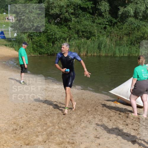 21.06.2026 - 29. Vierlanden-Triathlon Andreas Tolksdorf http://msf.ph/oto/9853859 21.06.2026 08:44:51 Schwimmen 184 meine-sportfotos.de