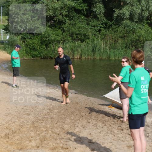 21.06.2026 - 29. Vierlanden-Triathlon Andreas Tolksdorf http://msf.ph/oto/9853874 21.06.2026 08:45:13 Schwimmen 69, 219 meine-sportfotos.de