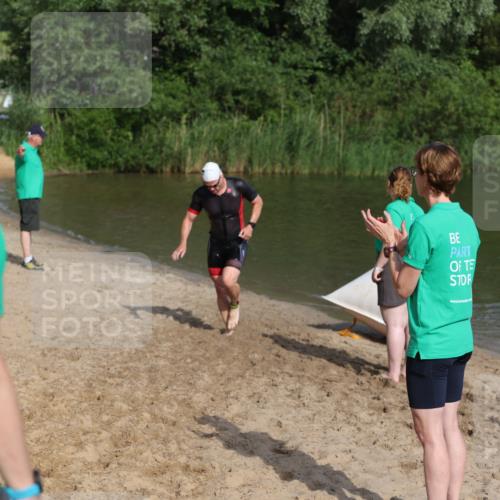 21.06.2026 - 29. Vierlanden-Triathlon Andreas Tolksdorf http://msf.ph/oto/9853884 21.06.2026 08:45:16 Schwimmen 69, 169, 174, 219 meine-sportfotos.de