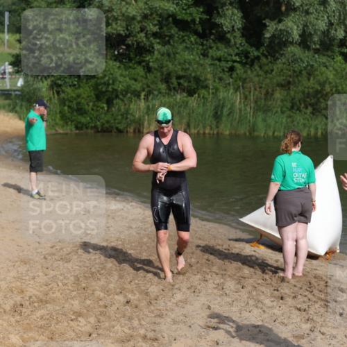 21.06.2026 - 29. Vierlanden-Triathlon Andreas Tolksdorf http://msf.ph/oto/9853911 21.06.2026 08:45:33 Schwimmen 141, 173 meine-sportfotos.de