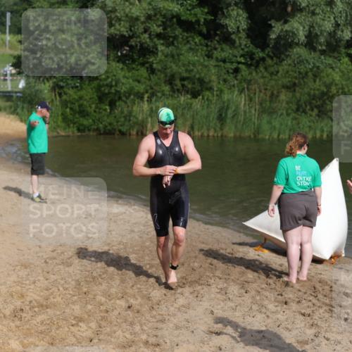 21.06.2026 - 29. Vierlanden-Triathlon Andreas Tolksdorf http://msf.ph/oto/9853913 21.06.2026 08:45:33 Schwimmen 141, 173 meine-sportfotos.de