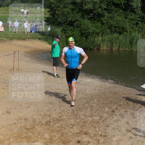 21.06.2026 - 29. Vierlanden-Triathlon Andreas Tolksdorf http://msf.ph/oto/9853919 21.06.2026 08:45:43 Schwimmen 89, 141, 147, 165 meine-sportfotos.de