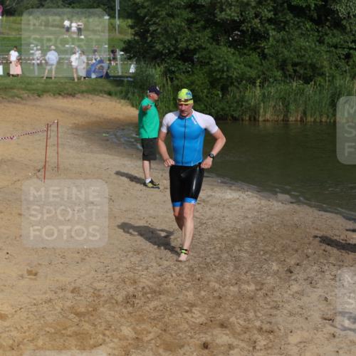 21.06.2026 - 29. Vierlanden-Triathlon Andreas Tolksdorf http://msf.ph/oto/9853920 21.06.2026 08:45:43 Schwimmen 89, 141, 147, 165 meine-sportfotos.de