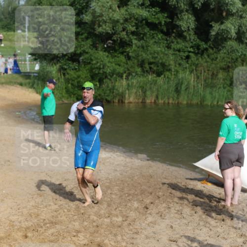 21.06.2026 - 29. Vierlanden-Triathlon Andreas Tolksdorf http://msf.ph/oto/9853945 21.06.2026 08:45:46 Schwimmen 89, 141, 147, 165 meine-sportfotos.de