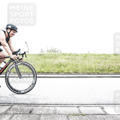 21.06.2026 - 29. Vierlanden-Triathlon H.Heesch http://msf.ph/oto/9853948 21.06.2026 10:28:53 Radfahren 27, 499, 551, 553, 583, 619 meine-sportfotos.de