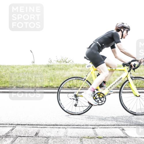 21.06.2026 - 29. Vierlanden-Triathlon H.Heesch http://msf.ph/oto/9853951 21.06.2026 10:28:59 Radfahren 27, 499, 551, 553, 558, 565, 601 meine-sportfotos.de