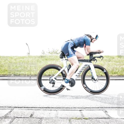 21.06.2026 - 29. Vierlanden-Triathlon H.Heesch http://msf.ph/oto/9853959 21.06.2026 10:29:10 Radfahren 16, 244, 247, 494, 565, 603 meine-sportfotos.de